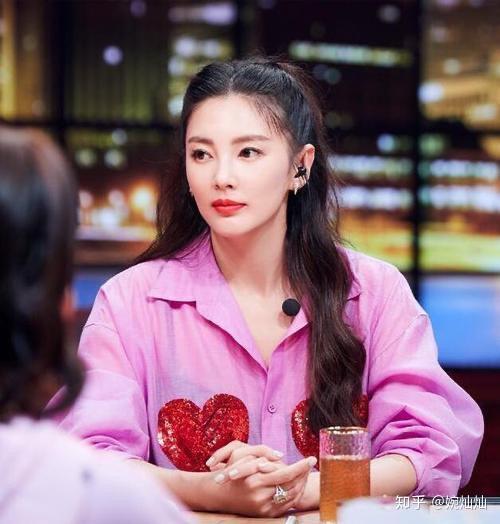 娱乐圈吃瓜爆料林允是真的吗,娱乐圈吃瓜爆料背后的真相